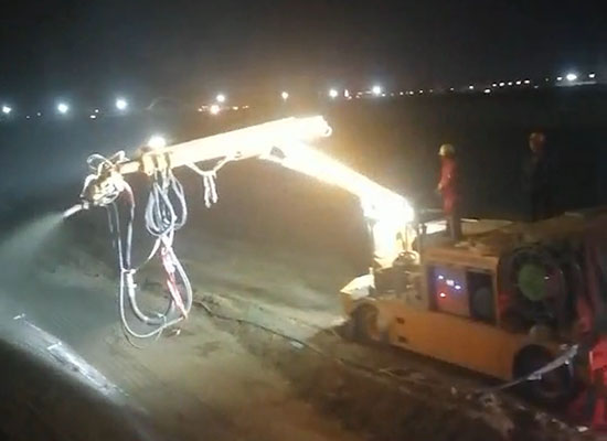 工程底盤混凝土濕噴機械手施工視頻